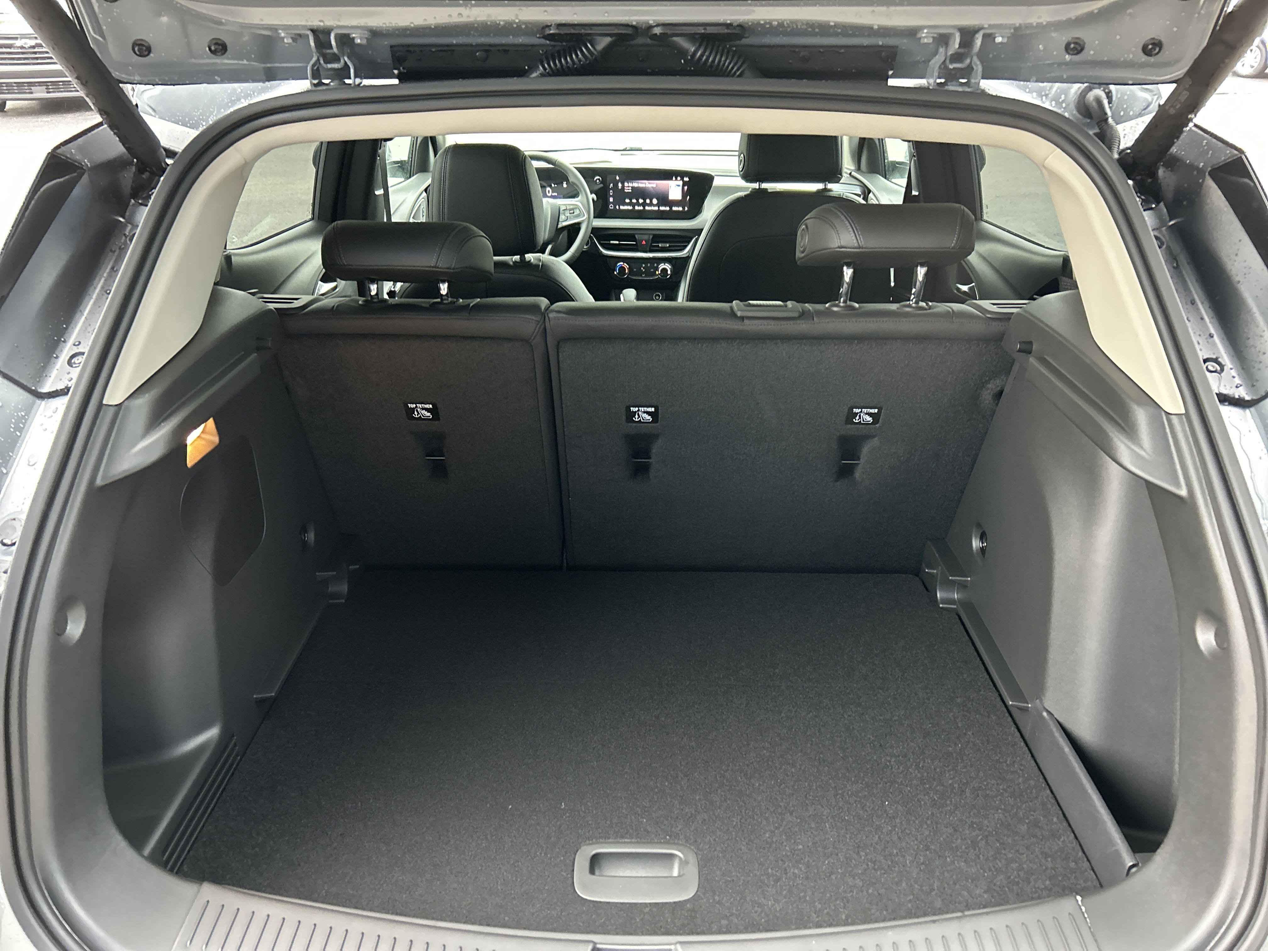 New 2026 Buick Encore GX Sport Touring image 9