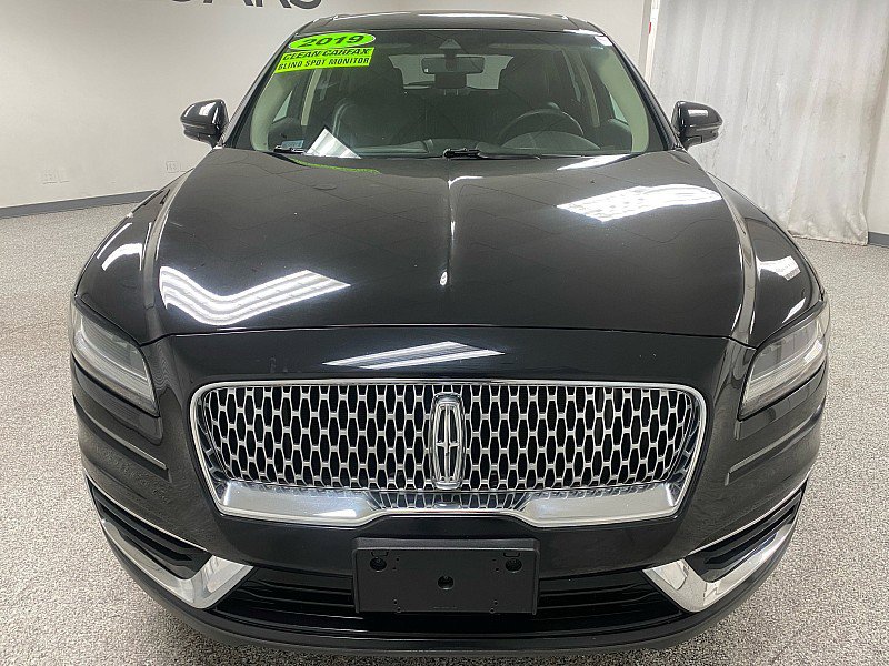 Used 2019 Lincoln Nautilus Select FWD image 2