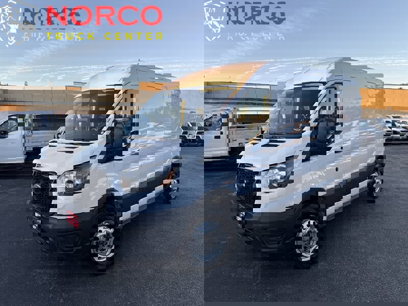 Used 2023 Ford Transit 250 250 T250 AWD Medium Roof Cargo w/ Load Area Protection Package image 6