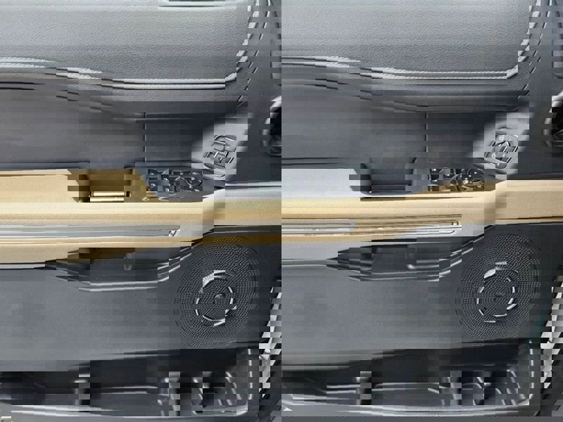 Used 2023 Ford Expedition Limited image 36