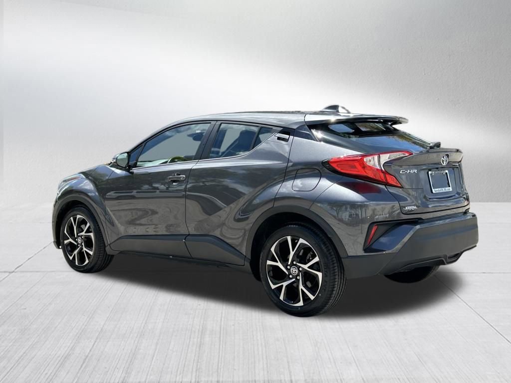 Used 2021 Toyota C-HR XLE image 7