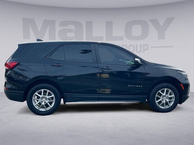 Used 2023 Chevrolet Equinox LS w/ Driver Confidence II Package image 6