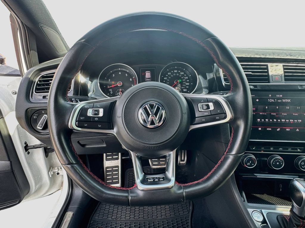Used 2021 Volkswagen GTI SE FWD image 11