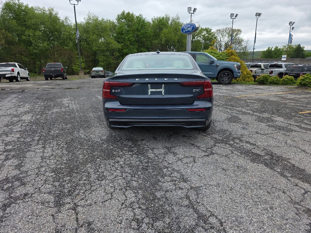 Used 2024 Volvo S60 B5 Core AWD/4WD image 7