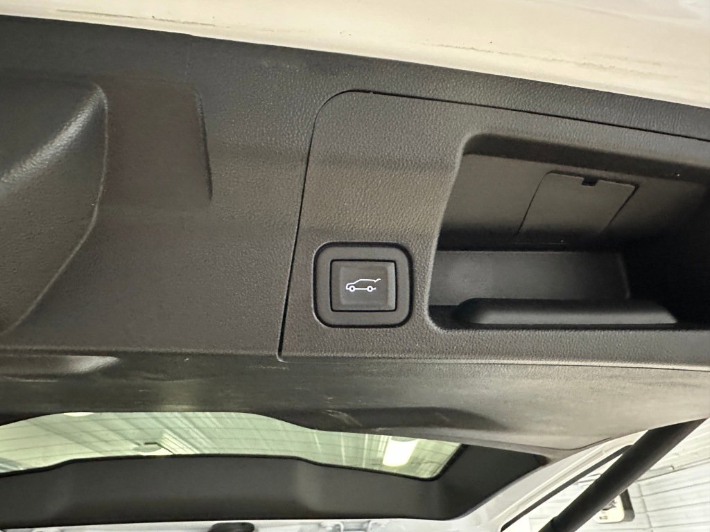 Certified 2023 GMC Acadia SLE w/ Driver Convenience Package image 24