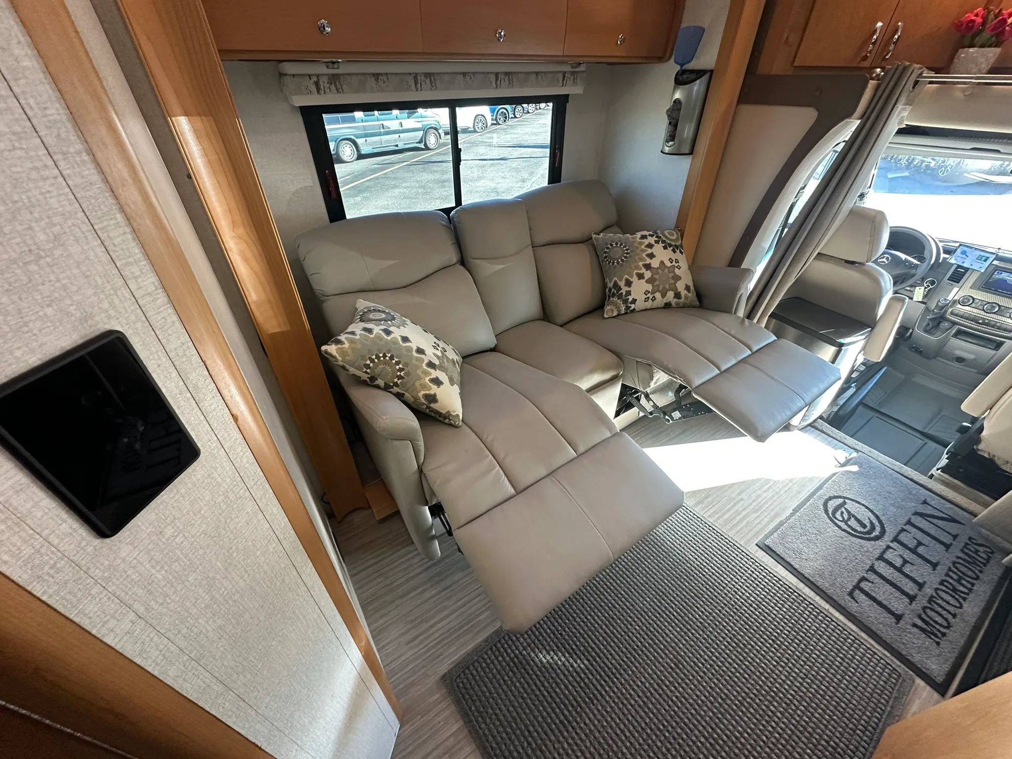 Used 2017 Mercedes-Benz Sprinter 3500 image 42