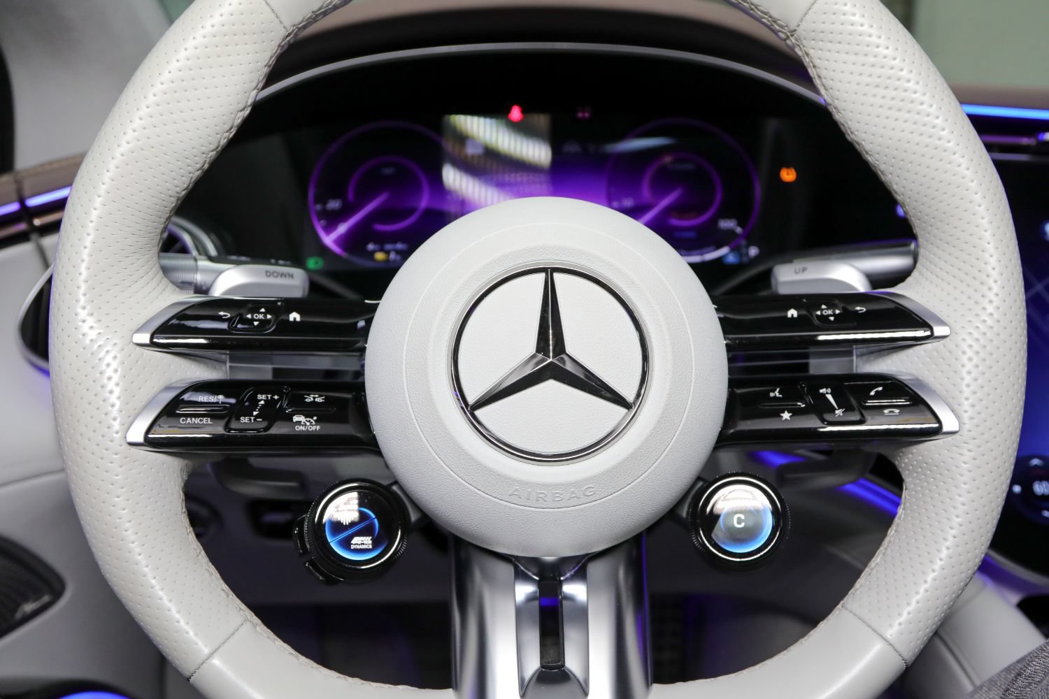 Used 2023 Mercedes-Benz EQS AMG 4MATIC w/ Trim Level Package image 61