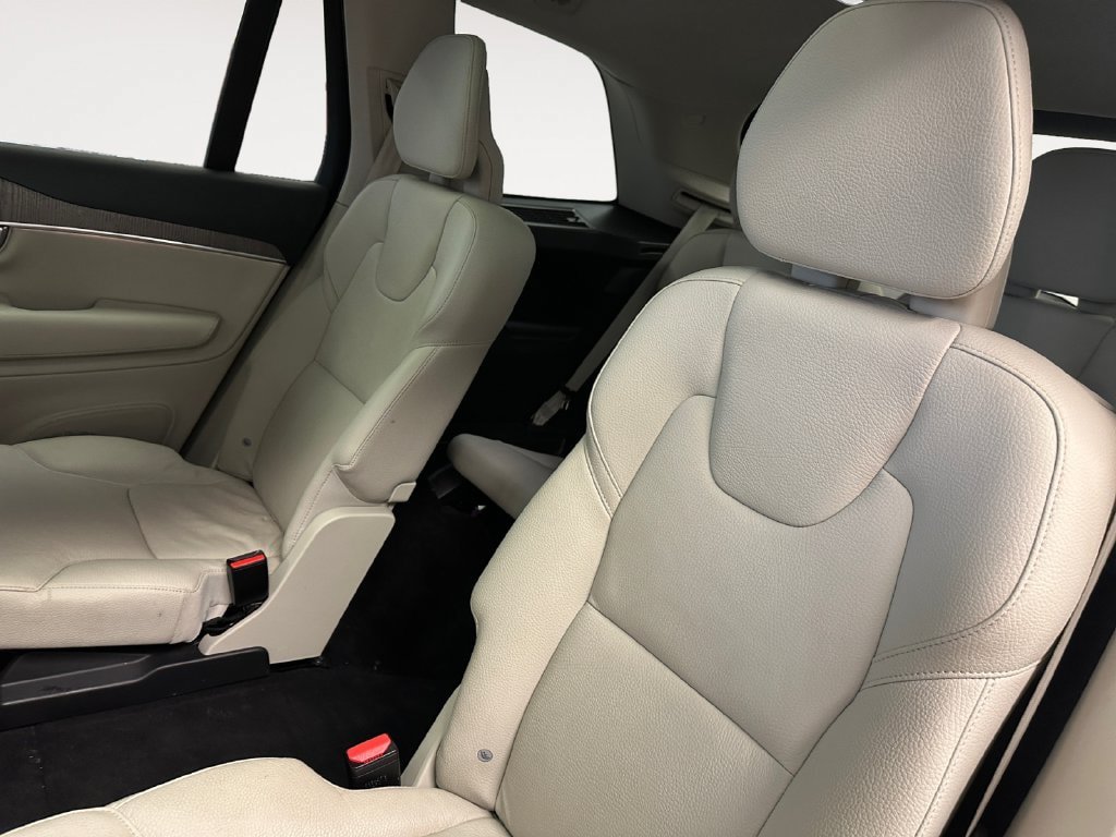 Used 2023 Volvo XC90 B6 Plus w/ Protection Package Premier AWD/4WD image 14