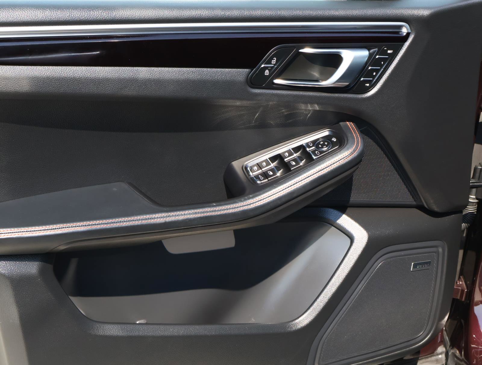 Used 2023 Porsche Macan S image 17