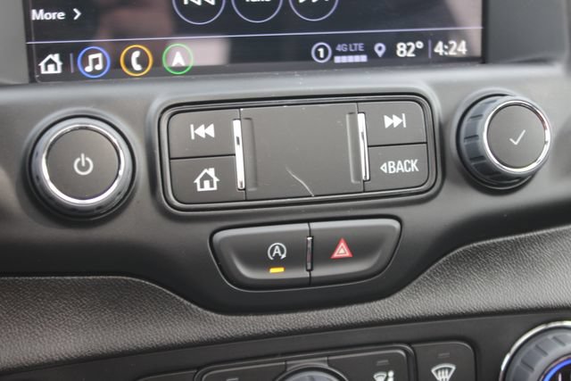 Used 2024 GMC Terrain AT4 w/ Infotainment Package II AWD/4WD image 7