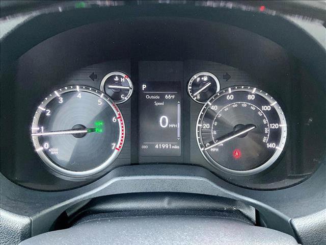 Used 2023 Lexus GX 460 Premium image 22