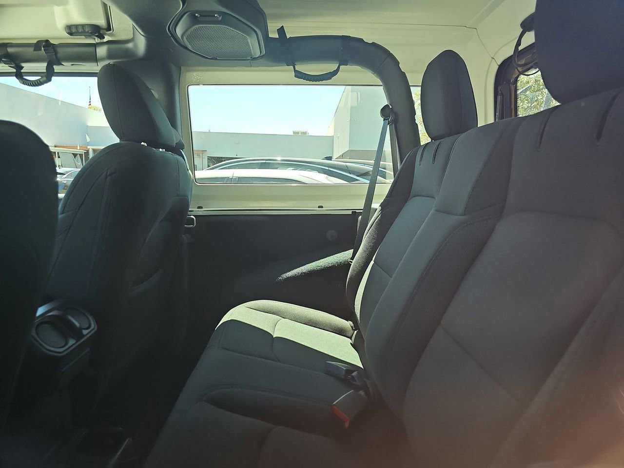 Used 2022 Jeep Wrangler Sport image 6