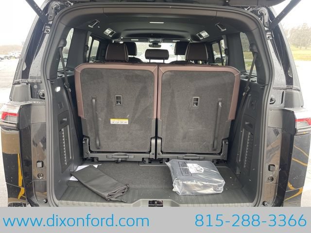 Used 2025 Volkswagen ID. Buzz Pro S RWD image 25