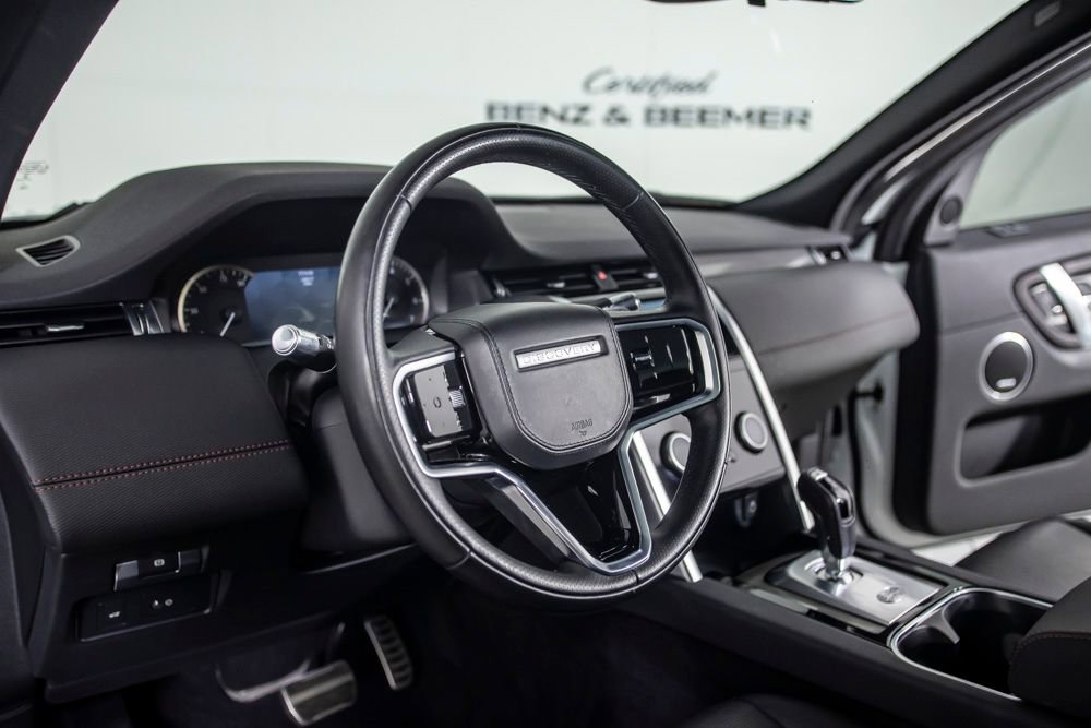 Used 2022 Land Rover Discovery Sport SE R-Dynamic image 28