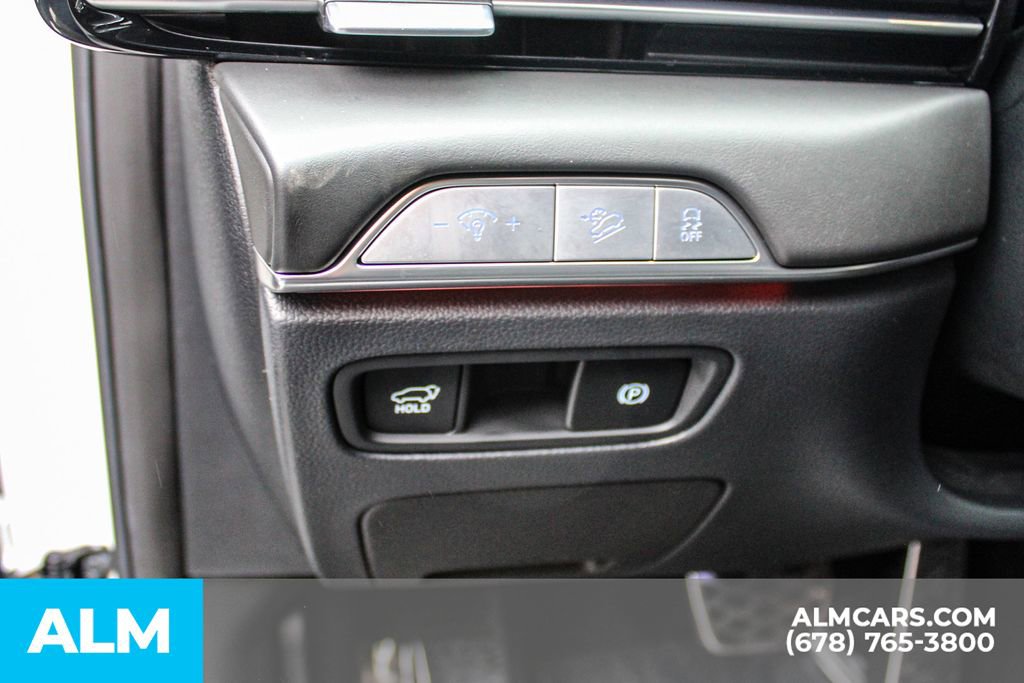 Used 2025 Genesis GV80 3.5T e-SC AWD/4WD image 30
