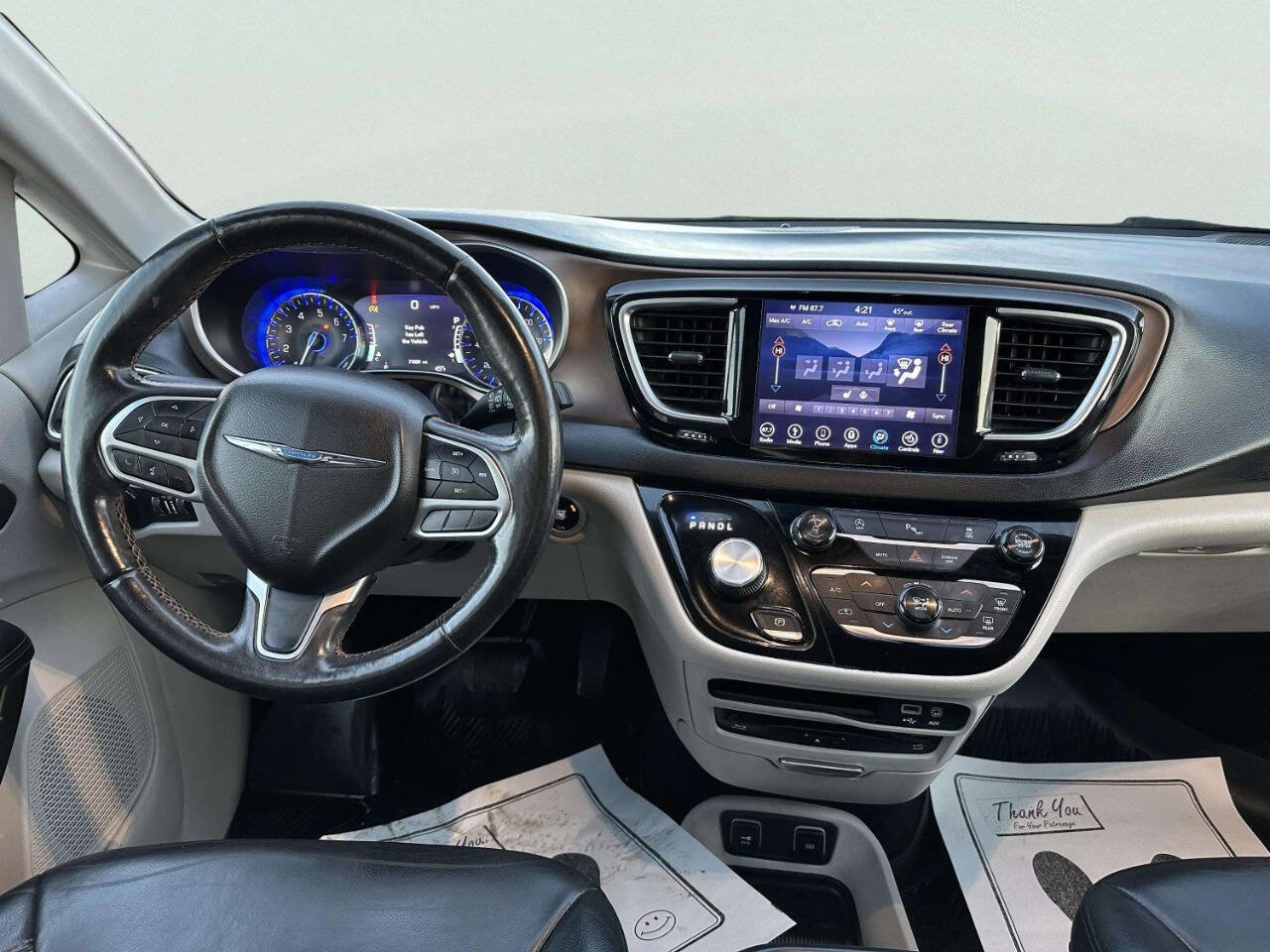 Used 2018 Chrysler Pacifica Touring-L Plus w/ Tire & Wheel Group image 28