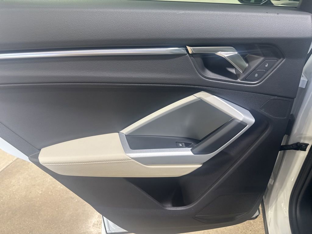 Used 2023 Audi Q3 2.0T Premium Plus image 20