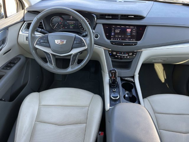Certified 2021 Cadillac XT5 Premium Luxury FWD image 13