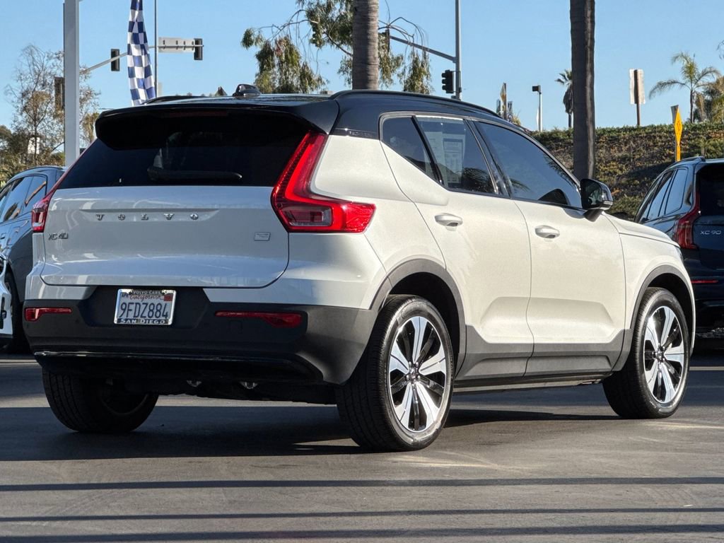 Certified 2023 Volvo XC40 Recharge Core image 5