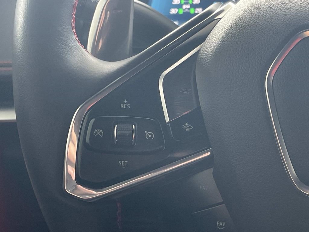 Used 2024 Chevrolet Corvette Stingray Preferred Cpe w/ 2LT image 30