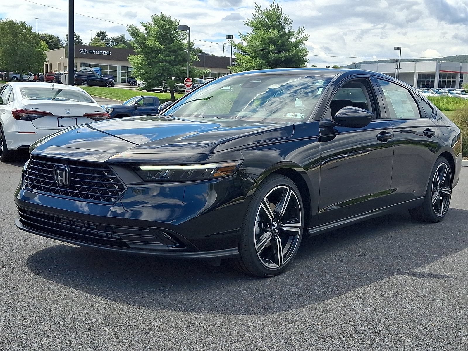 New 2026 Honda Accord SE image 2