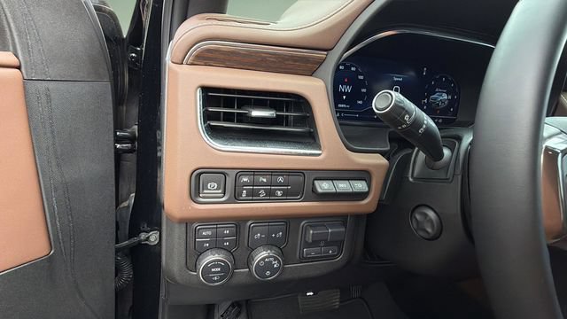 Used 2024 Chevrolet Tahoe High Country AWD/4WD image 35