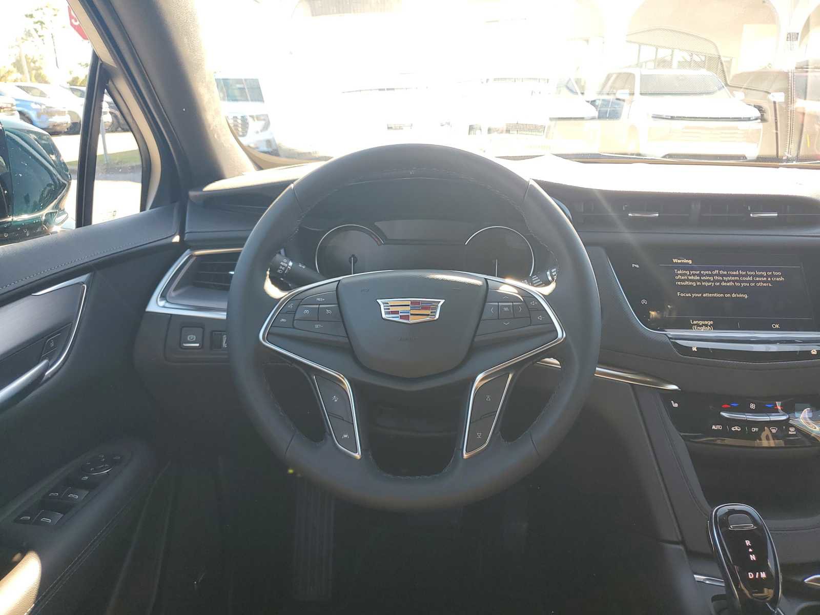 New 2026 Cadillac XT5 Luxury image 11