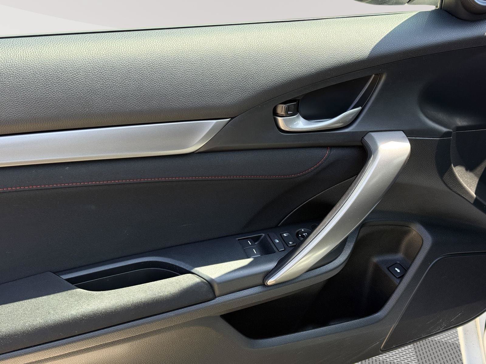 Certified 2018 Honda Civic Si image 9