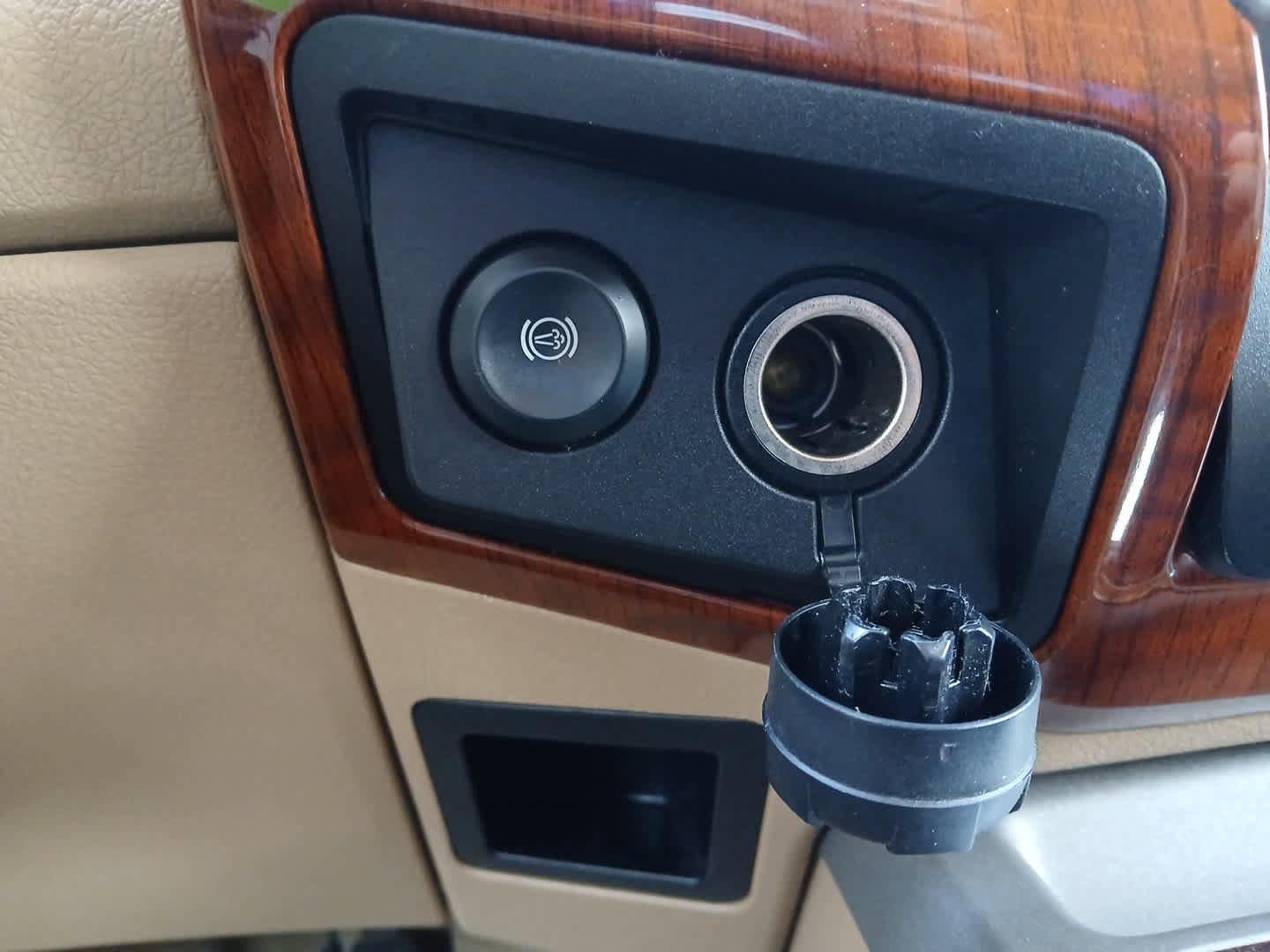 Used 2015 Ford F250 King Ranch w/ FX4 Off-Road Package AWD/4WD image 35