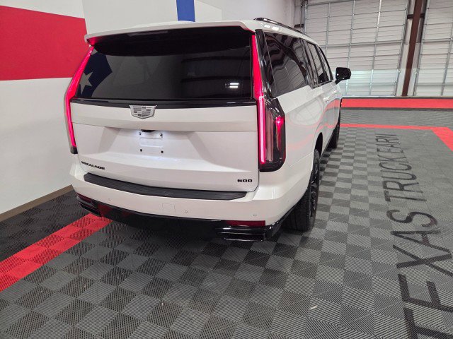 Used 2023 Cadillac Escalade ESV Sport Platinum w/ LPO, ONYX Package image 28