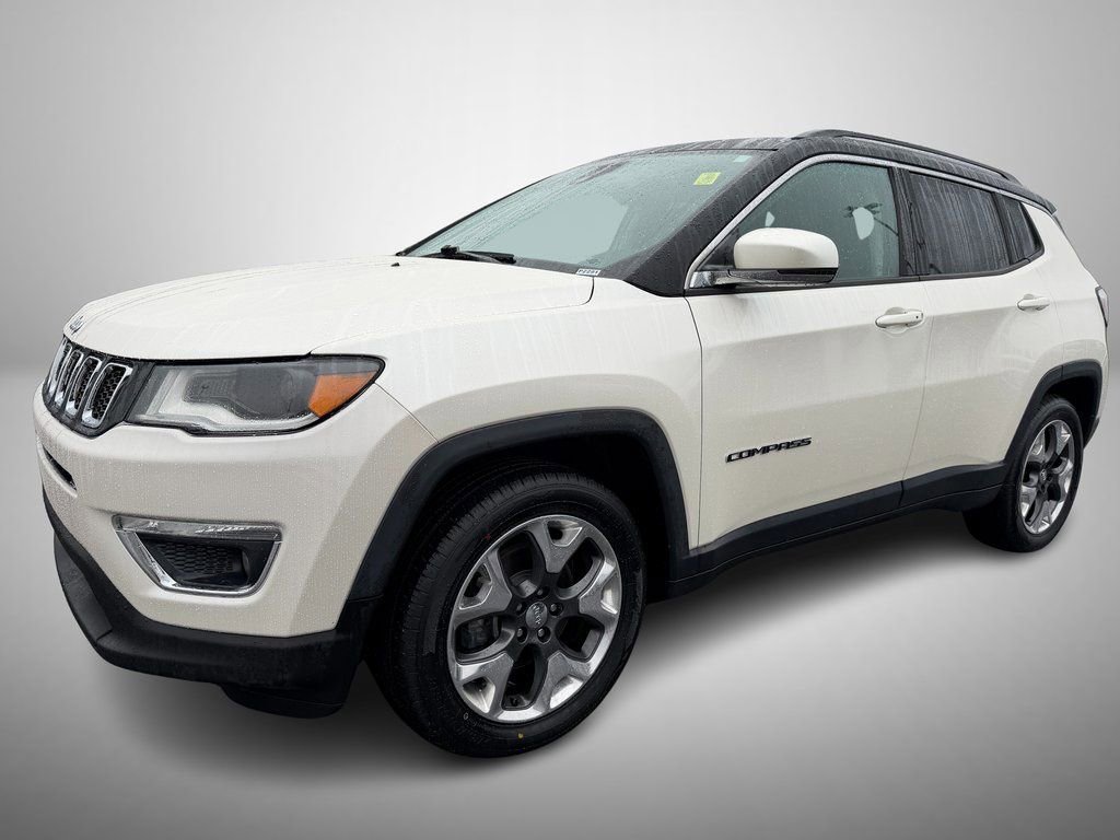 Used 2018 Jeep Compass Limited w/ Navigation Group image 2