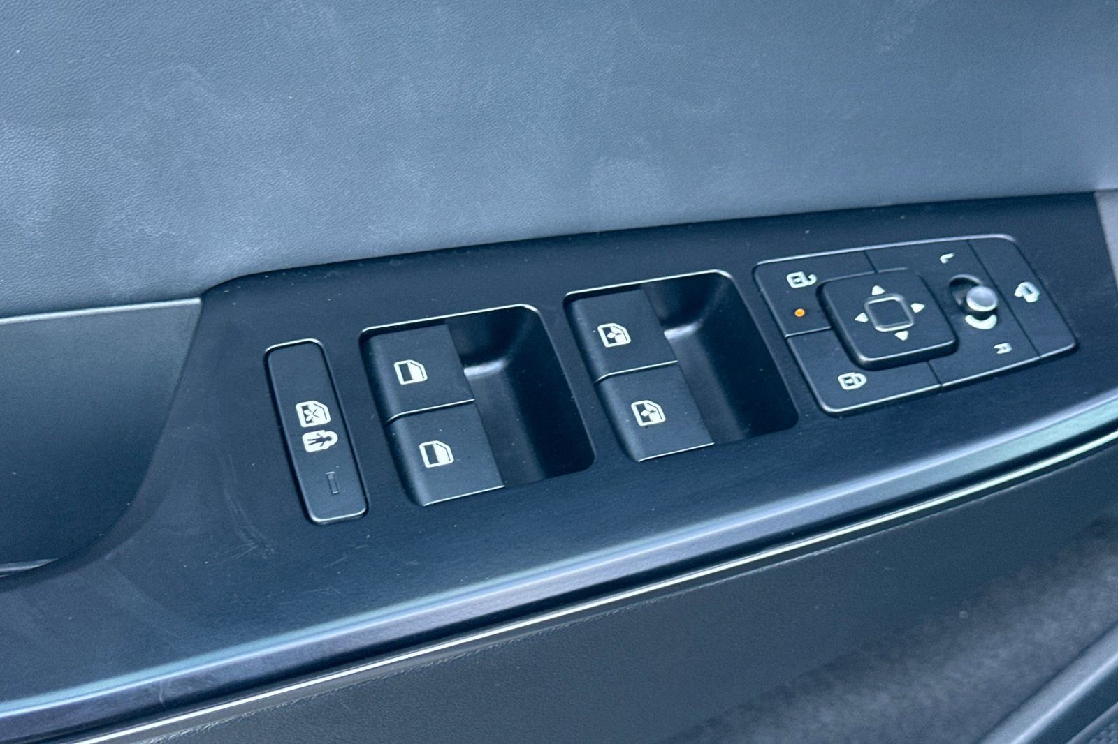 Used 2025 Kia EV6 Light image 13