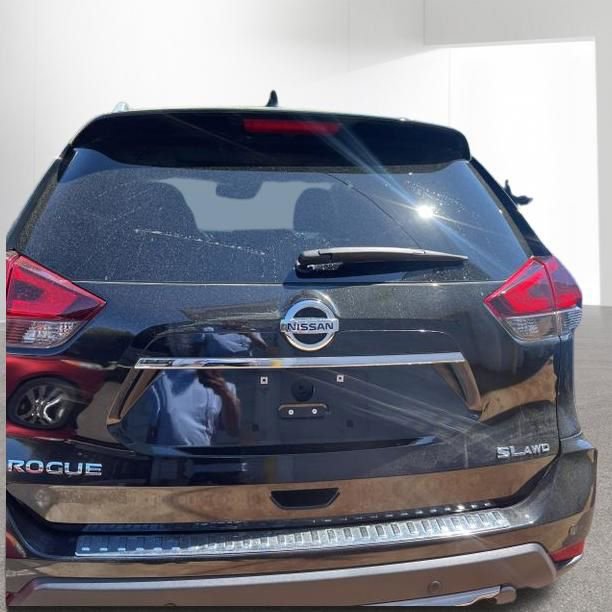 Used 2019 Nissan Rogue SL w/ Premium Package AWD/4WD image 3