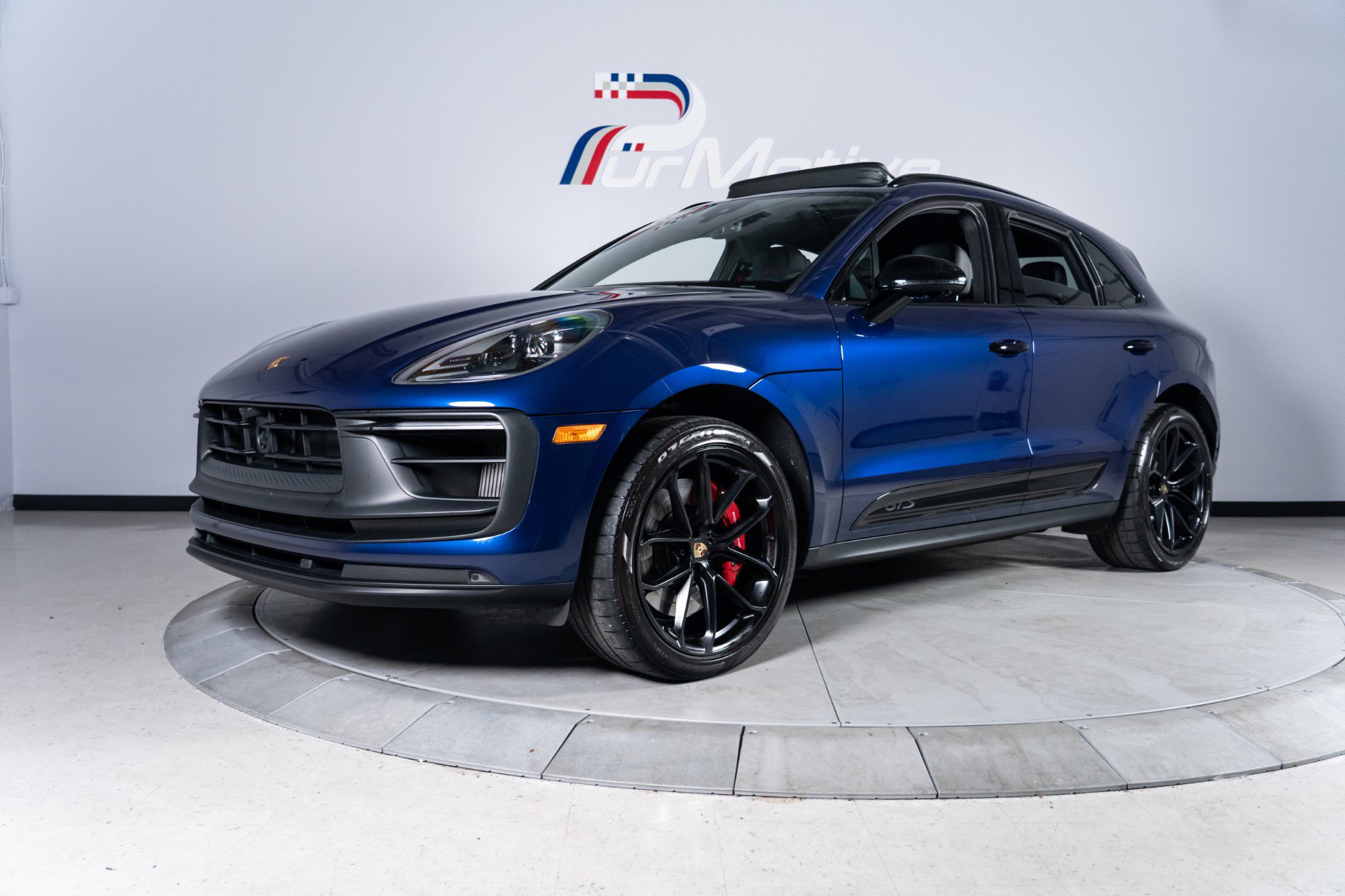 Used 2023 Porsche Macan GTS AWD/4WD image 1