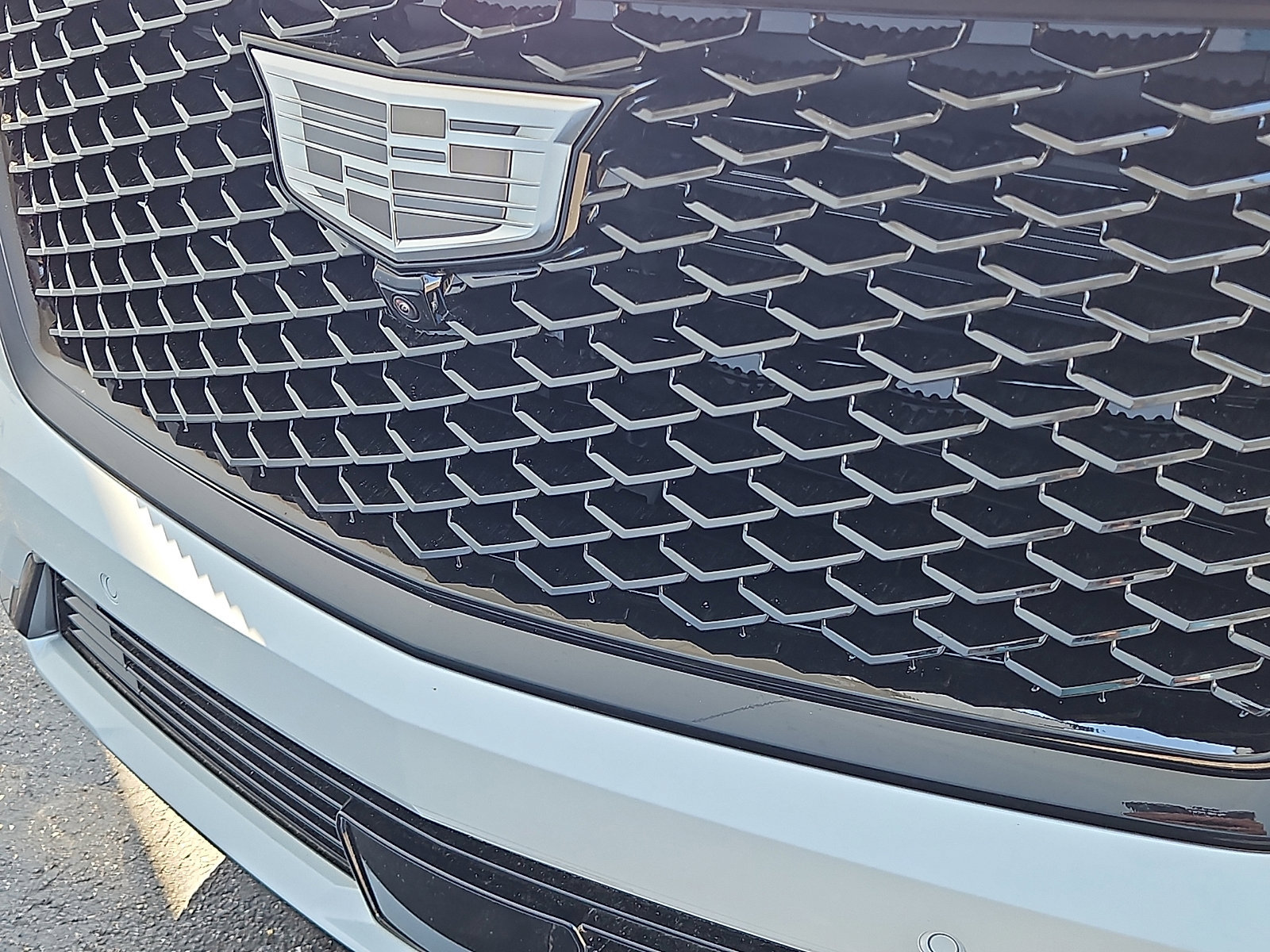 New 2026 Cadillac Escalade Platinum Sport w/ LPO, ONYX Package AWD/4WD image 8