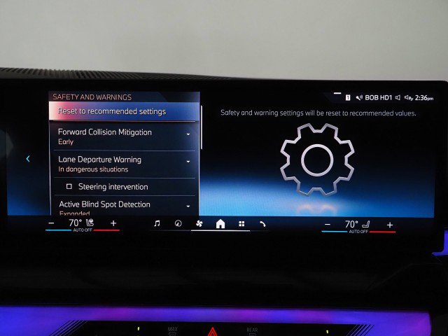 Used 2025 BMW i5 eDrive40i w/ M Sport Package image 38