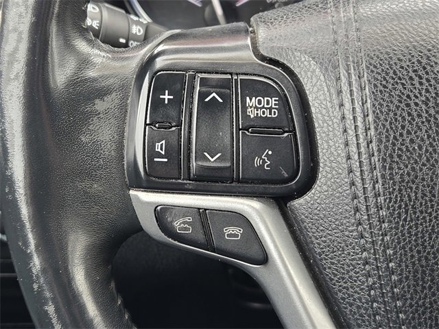 Used 2016 Toyota Highlander Limited Platinum image 19