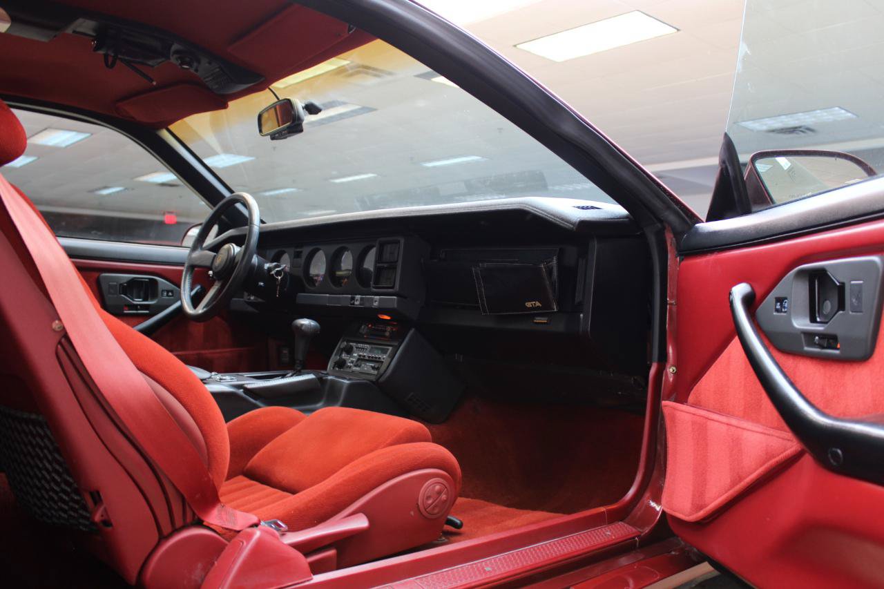 Used 1987 Pontiac Firebird Trans Am RWD image 40