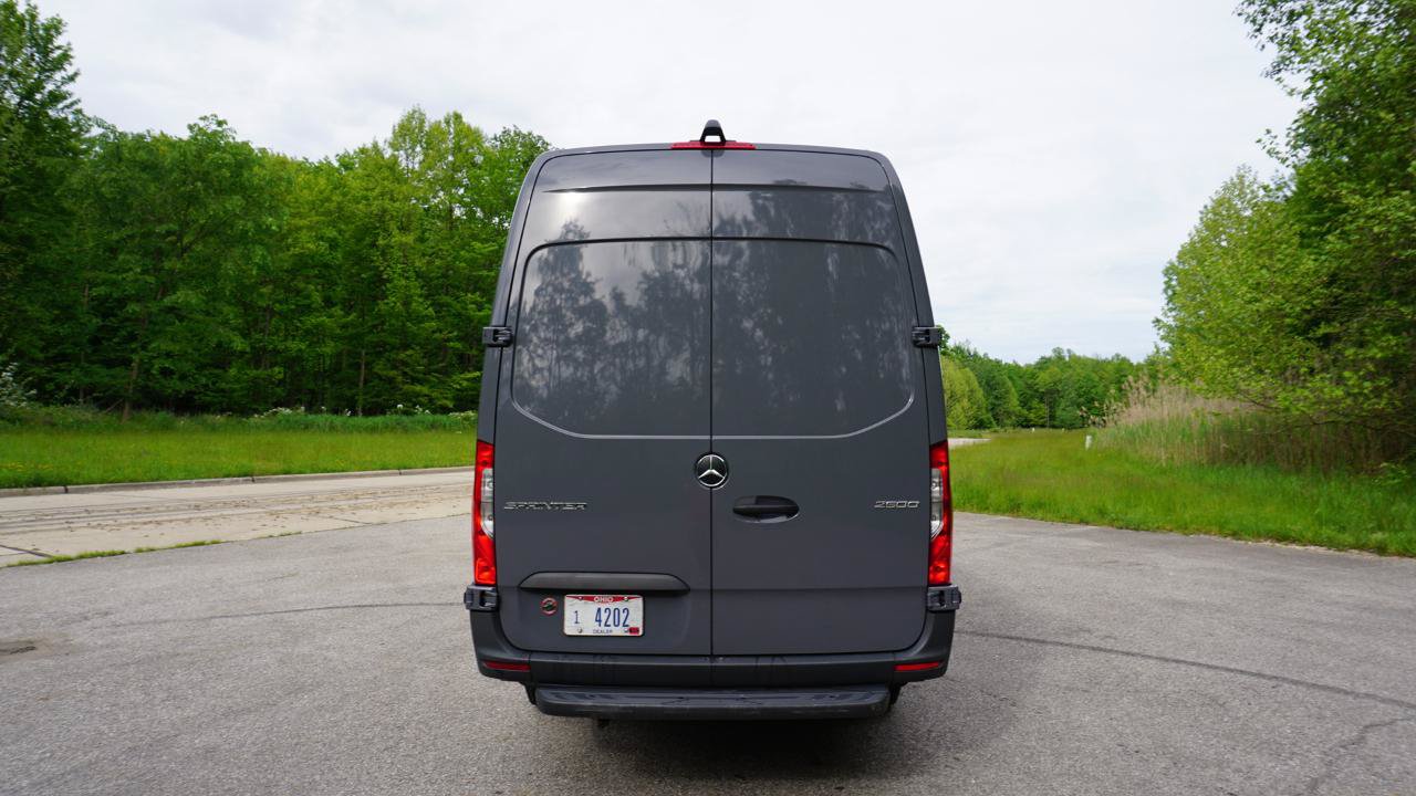 Used 2024 Mercedes-Benz Sprinter 2500 image 4