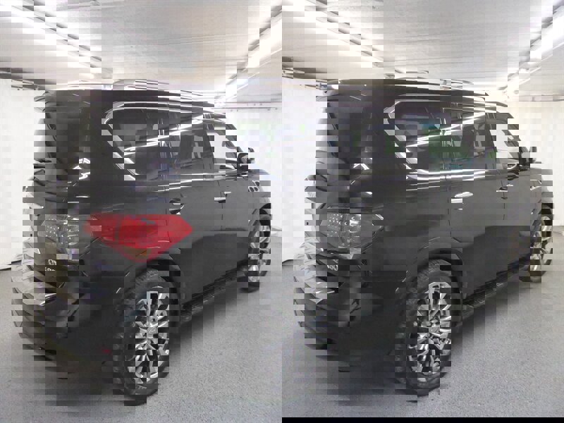 Used 2015 INFINITI QX80 Luxe w/ 22" Wheel Package image 7