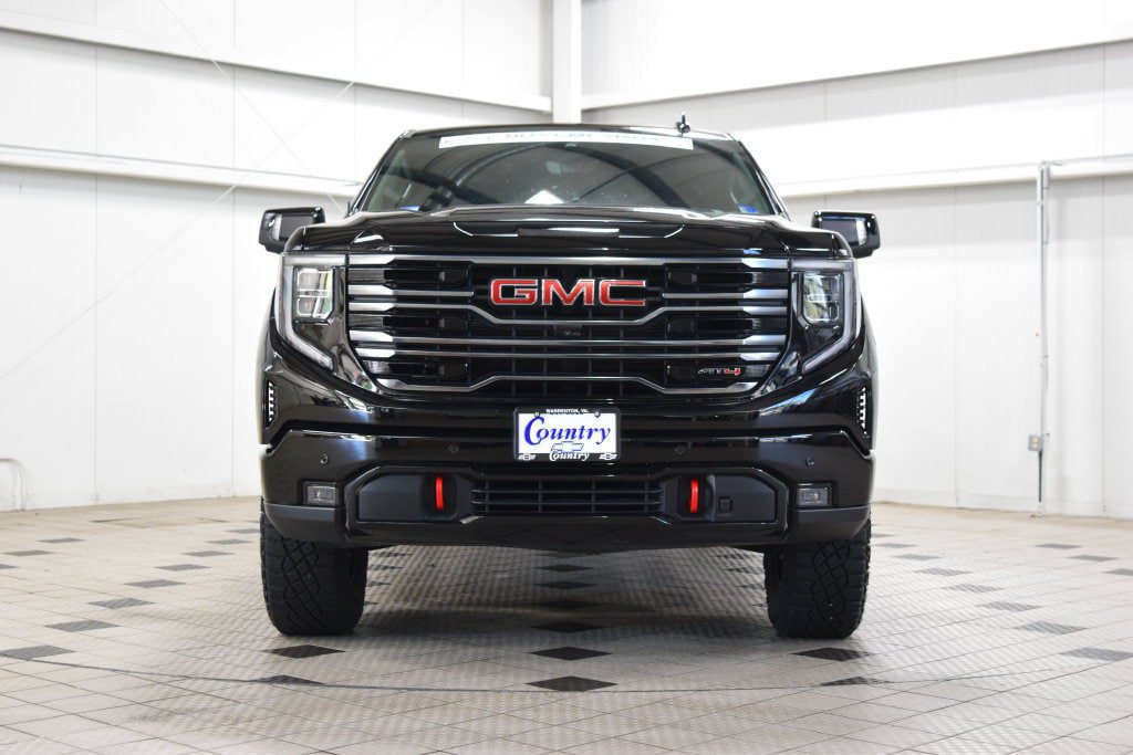 Used 2025 GMC Sierra 1500 AT4 w/ AT4 Premium Package AWD/4WD image 2