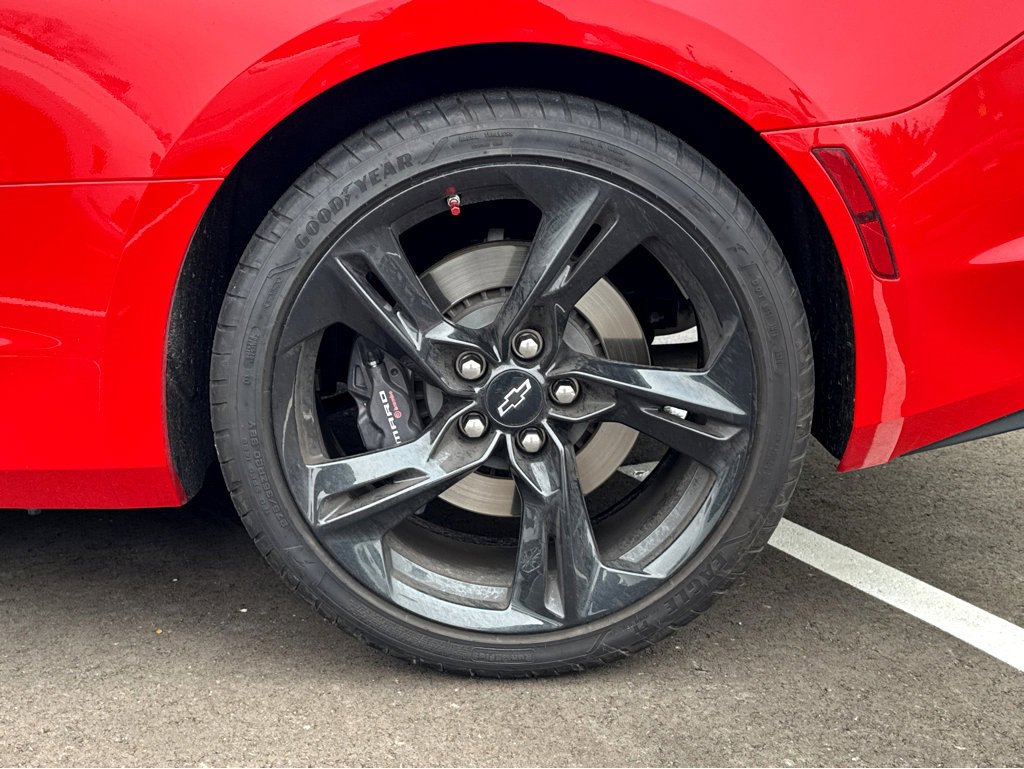 Used 2021 Chevrolet Camaro SS image 7