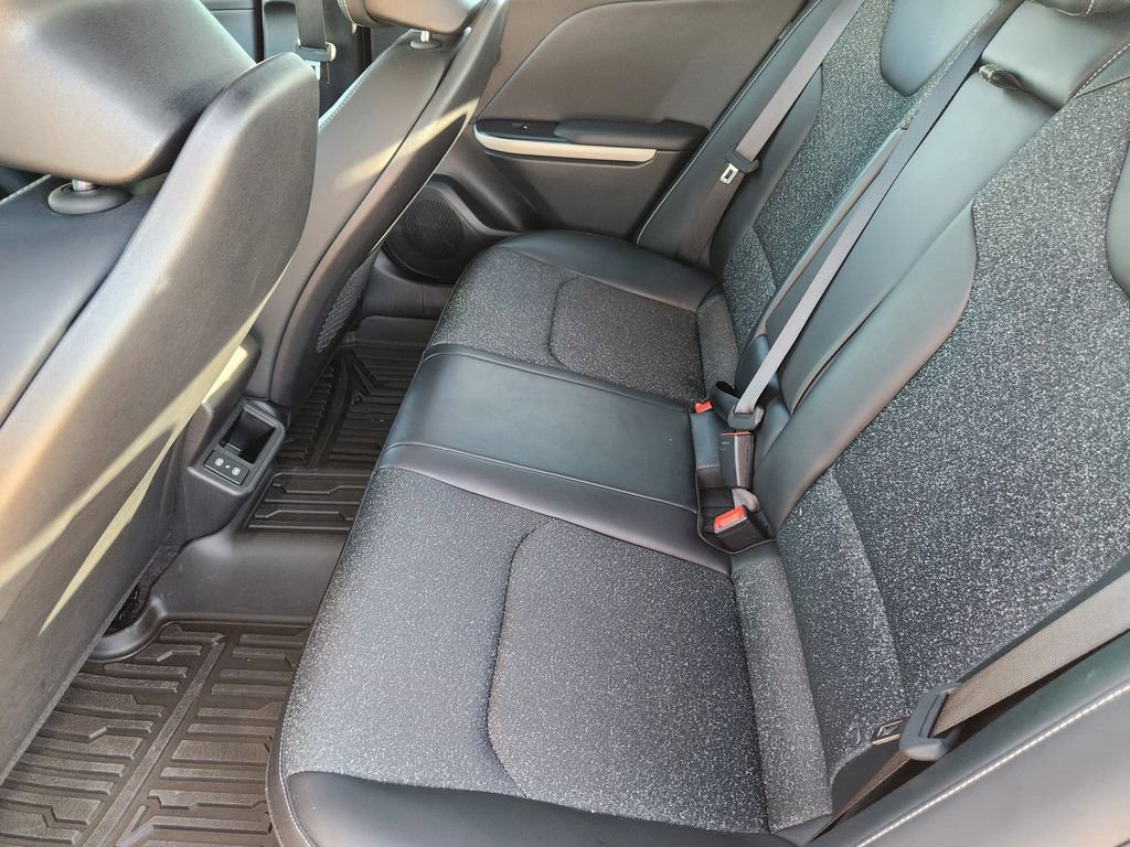 Used 2025 Kia K4 GT-Line image 35