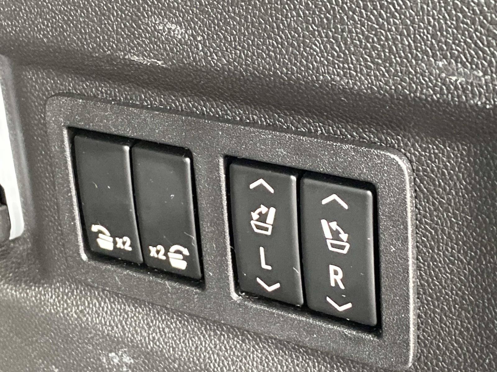 Used 2022 GMC Yukon SLT w/ SLT Premium Package AWD/4WD image 6