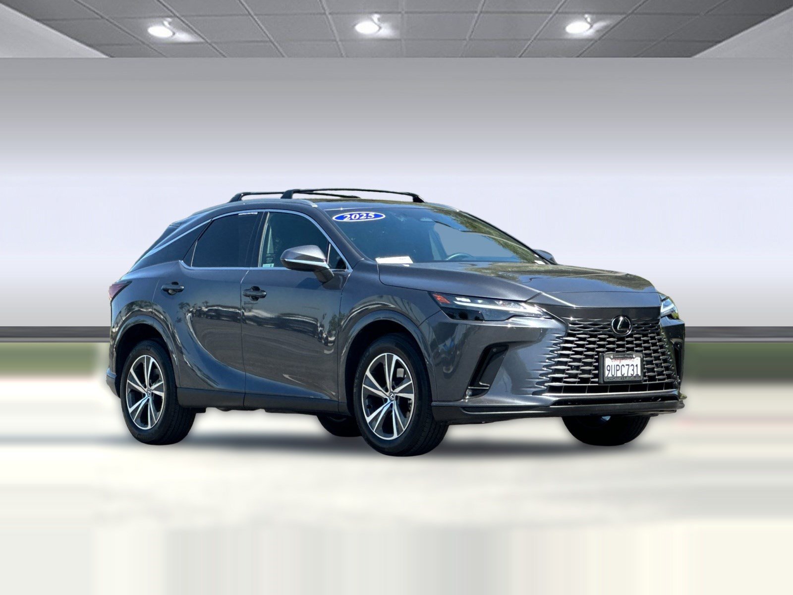 Used 2025 Lexus RX 350 FWD w/ Accessory Package image 6