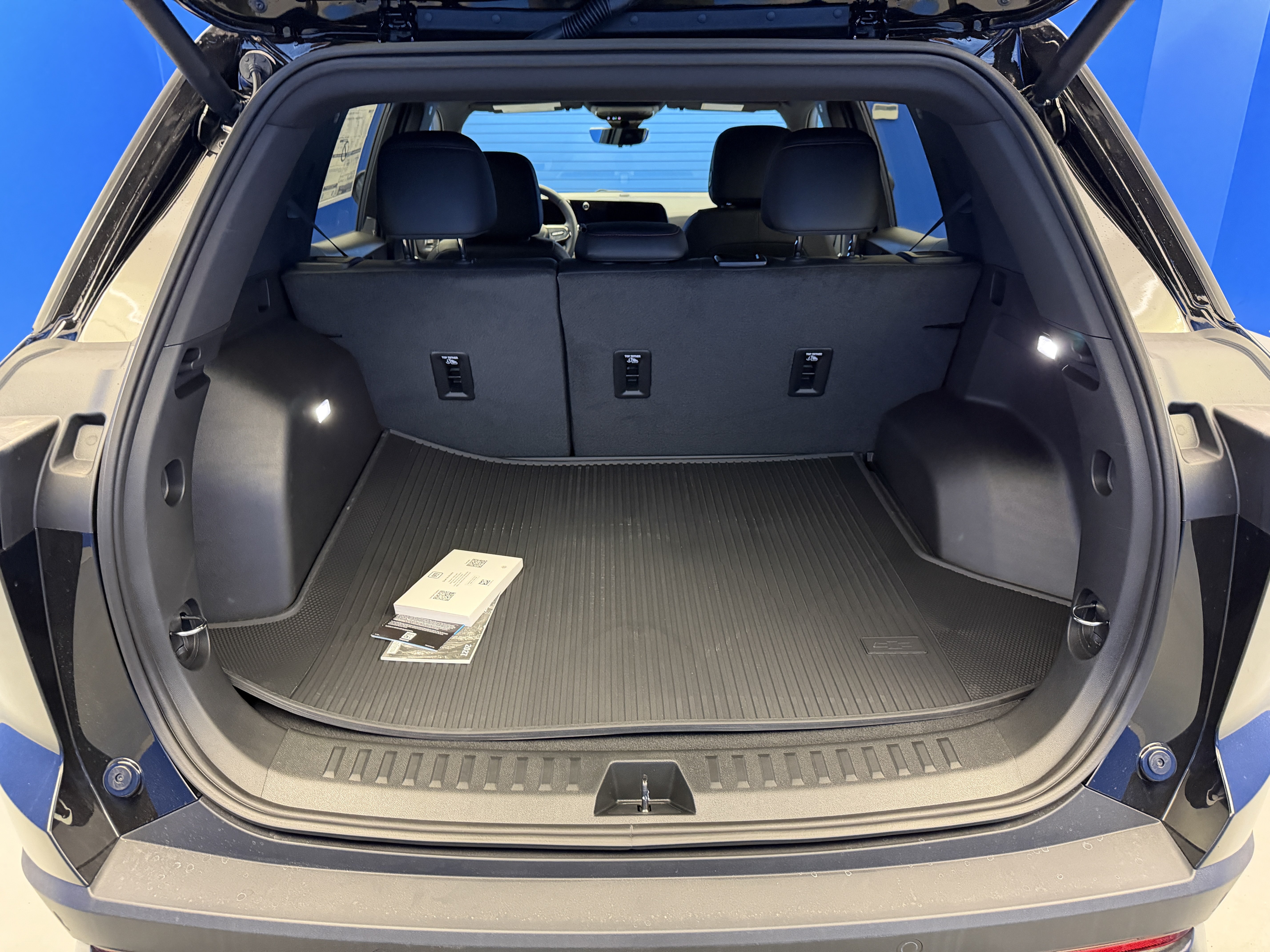 New 2027 Chevrolet Equinox RS w/ Safety and Technology Package FWD image 28