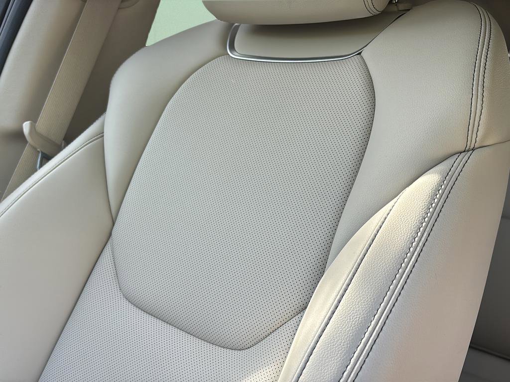 Certified 2026 Genesis GV70 2.5T AWD/4WD image 40