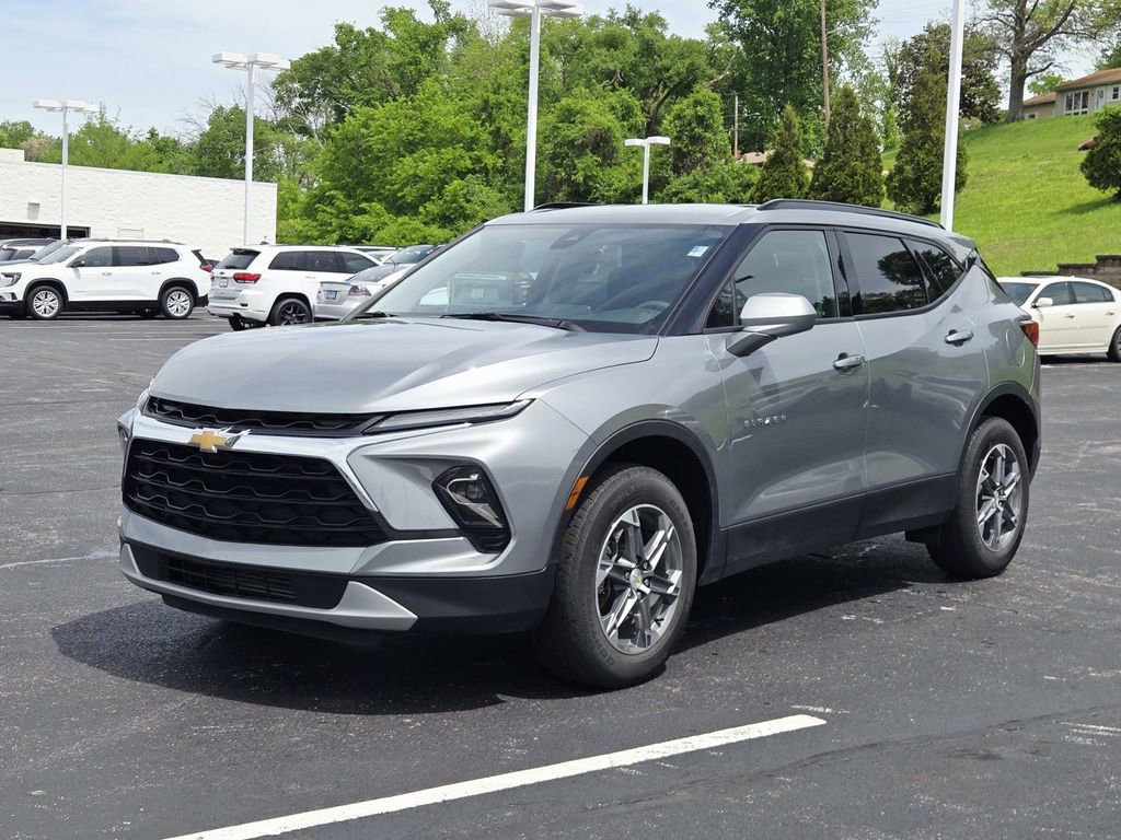 Used 2024 Chevrolet Blazer LT w/ Convenience Package FWD image 7