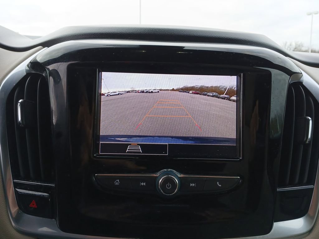 Used 2023 Chevrolet Traverse LS w/ Safety Package image 15