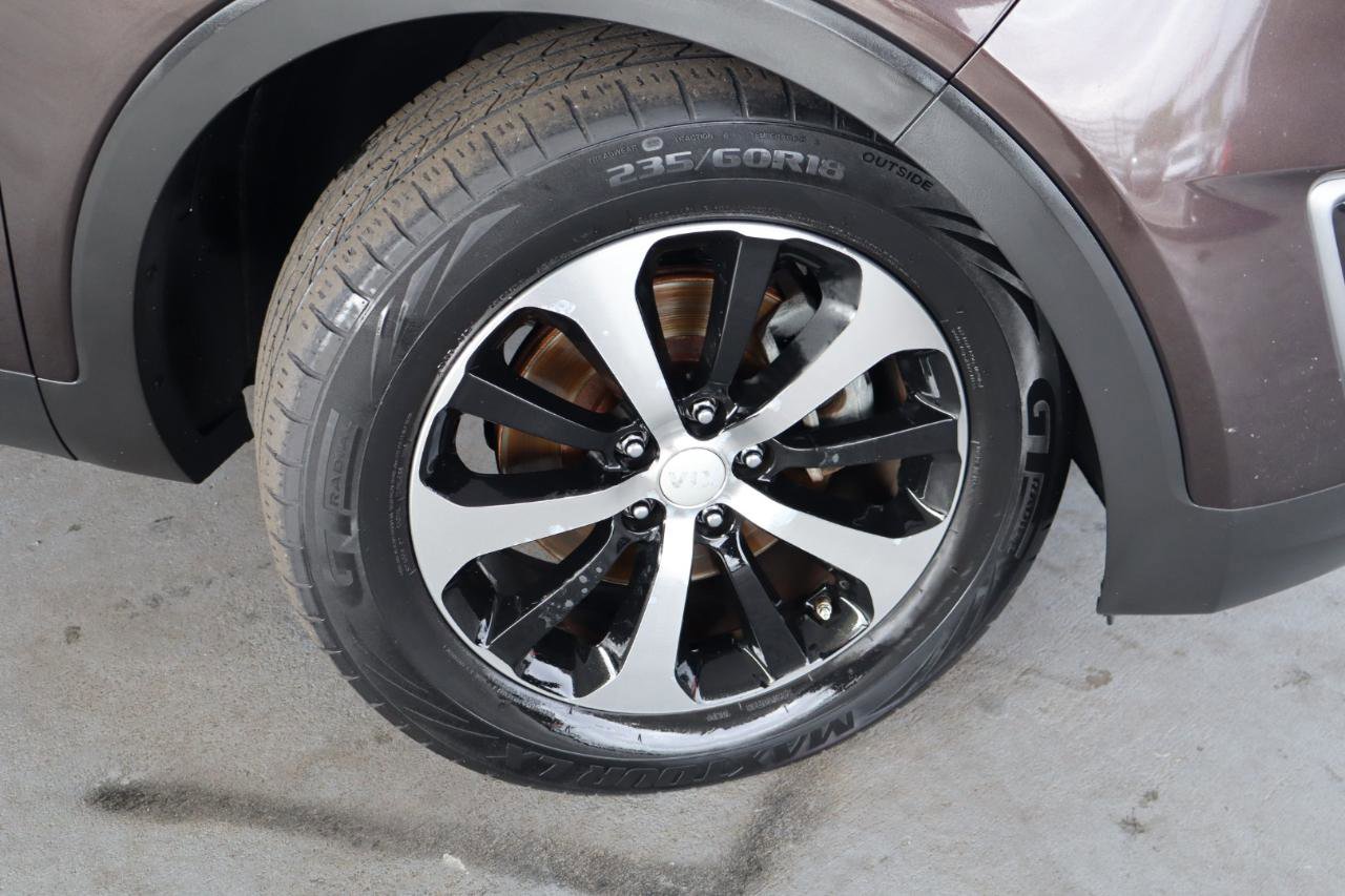 Used 2016 Kia Sorento EX image 3